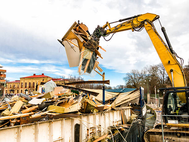 Best Yard Waste Removal  in Cascades, VA